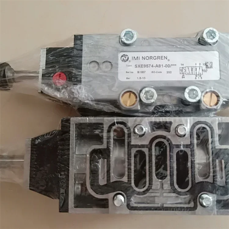 صمامات التحكم الاتجاهي الملف اللولبي SXE9574-A81-00 IMI NORGREN هوائي