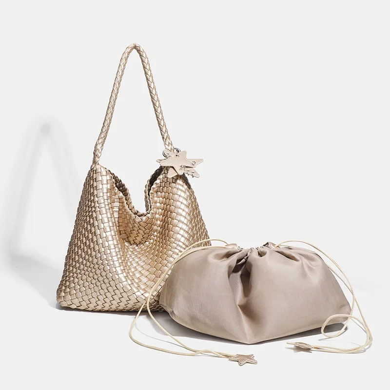 2026 New Champagne Woven Tote Bag for Women Large Capacity Stylish Casual Handbag for Commuting Handheld Shoulder