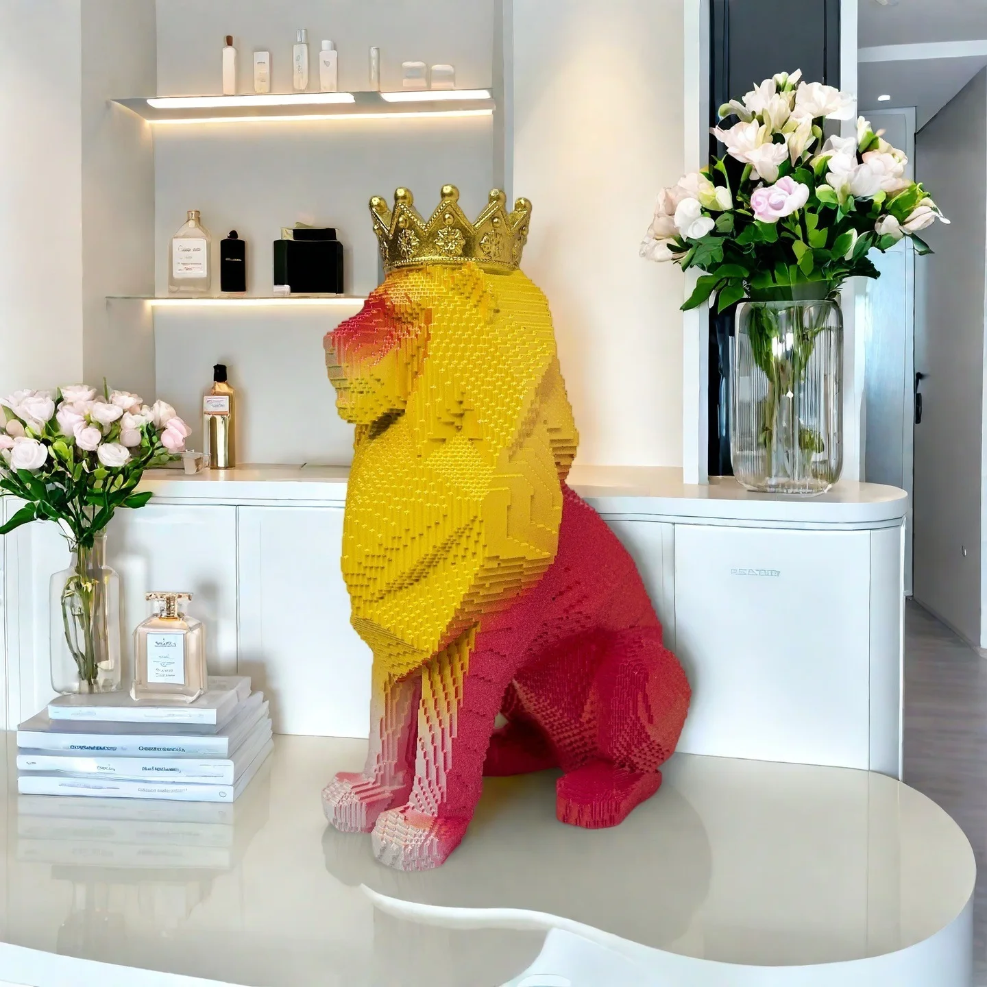 Nordic Luxury Colorful Crown Lion Statue Creative Resin Figurine Home Decor Office Hotel Desktop