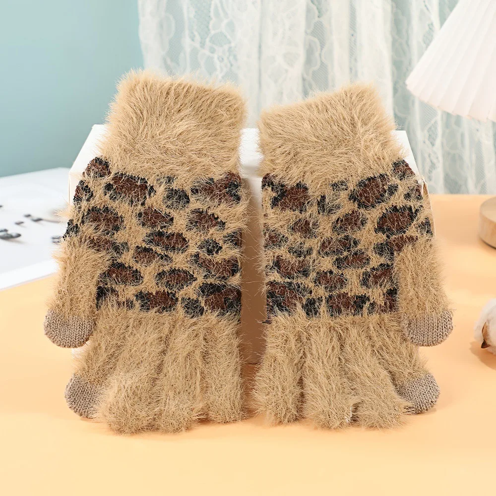 2/1 Pair of Random Color Winter Plush Knitted Gloves for Women, Leopard Print Jacquard Gloves, Outdoor Cycling Warm Fingerless Gloves