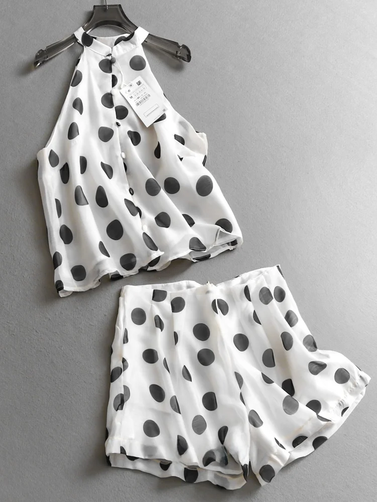 Conjunto de Verano de Moda para Mujer: Chaleco sin Mangas con Cuello Halter y Bloques de Color con Estampado de Puntos, y Pantalones Cortos de Pierna Ancha