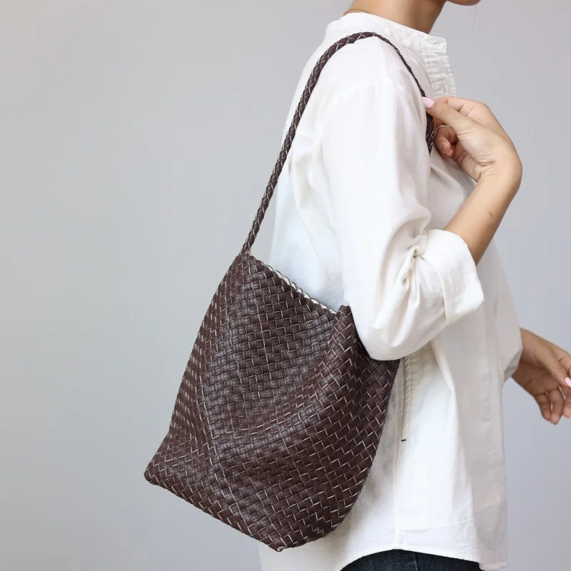 Women Genuine Leather Hand-woven Tote Luxury Cowhide Single Shoulder Bags Soft Bucket Bag Versatile And Suitable For Four Season