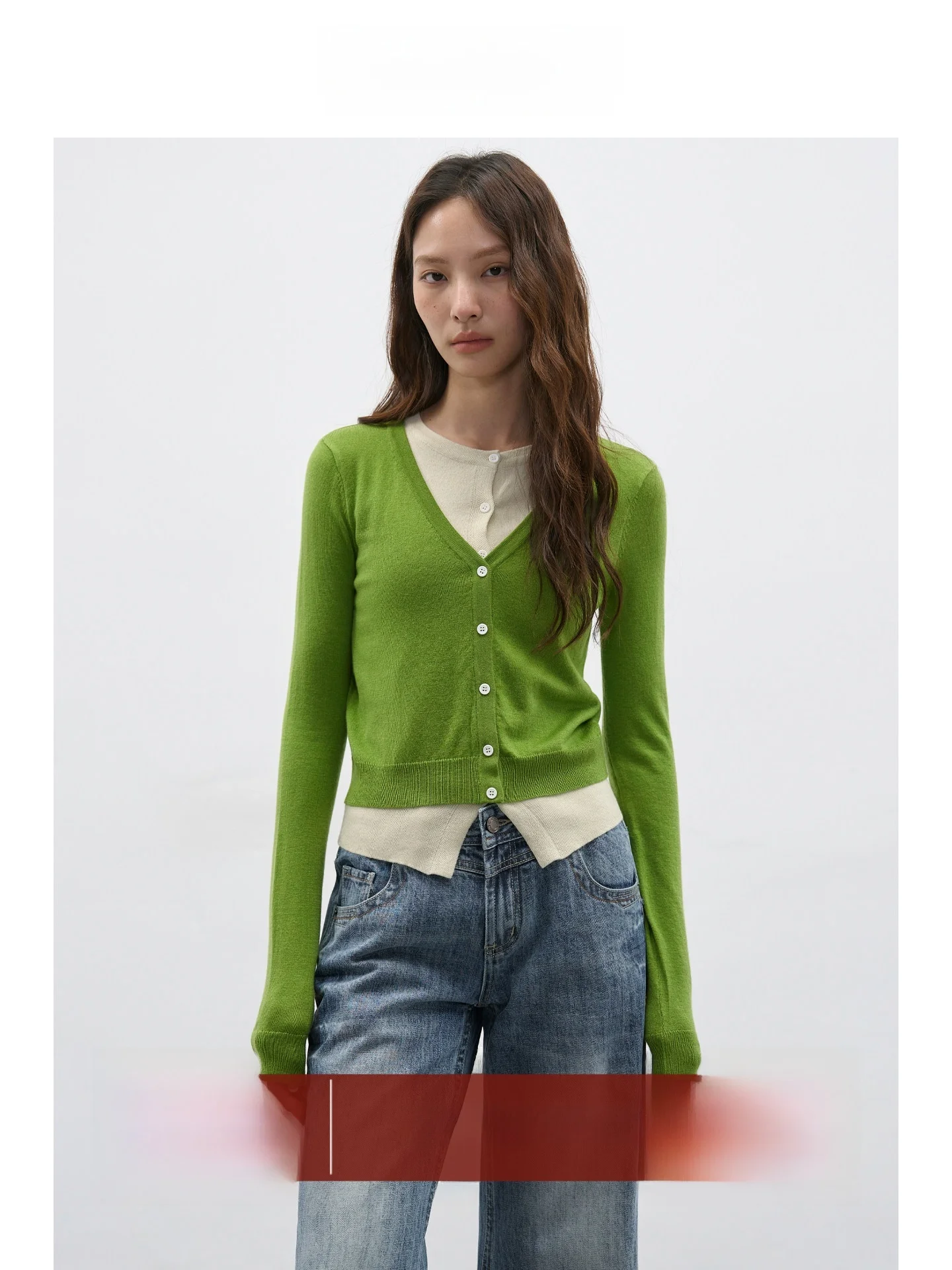 

EIGHTHMONTH ort Knitted V-ne Sweater Women's Slim Fit Design Fake Two-Piece Cardigan Color Blo Long Sve Top