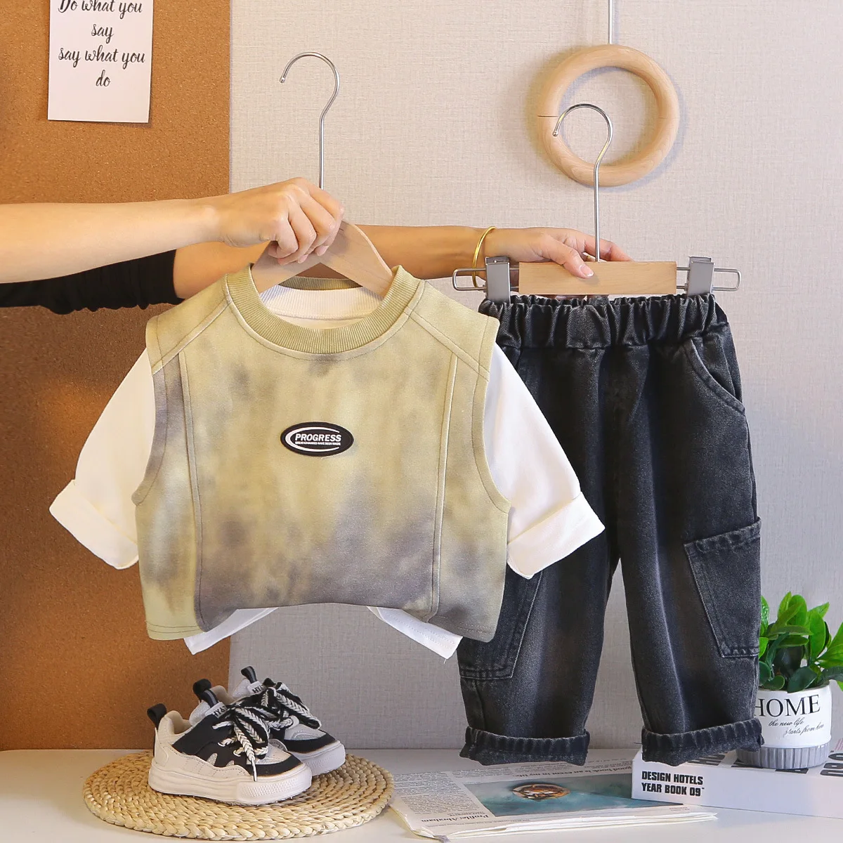 Toddler Outfits 2026 New Spring Suit for Baby Boy Clothes 12 To 18 Months Tie Dye Vest + White Sweatshirt + Jeans 3 Piece Set