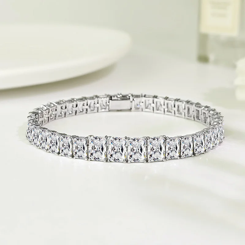 

Simple & Versatile Spring Clasp Bracelet For Women High Carbon Lab Diamond PT950 Platinum, easy to match daily