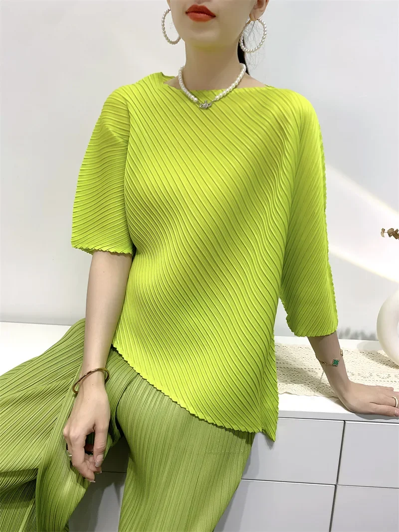 Miyake Summer Women Rregular T-shirts Fold Pleated Tops Inclined Comfortable Solid Color Casual Elegant Aesthetic Clothes Z524