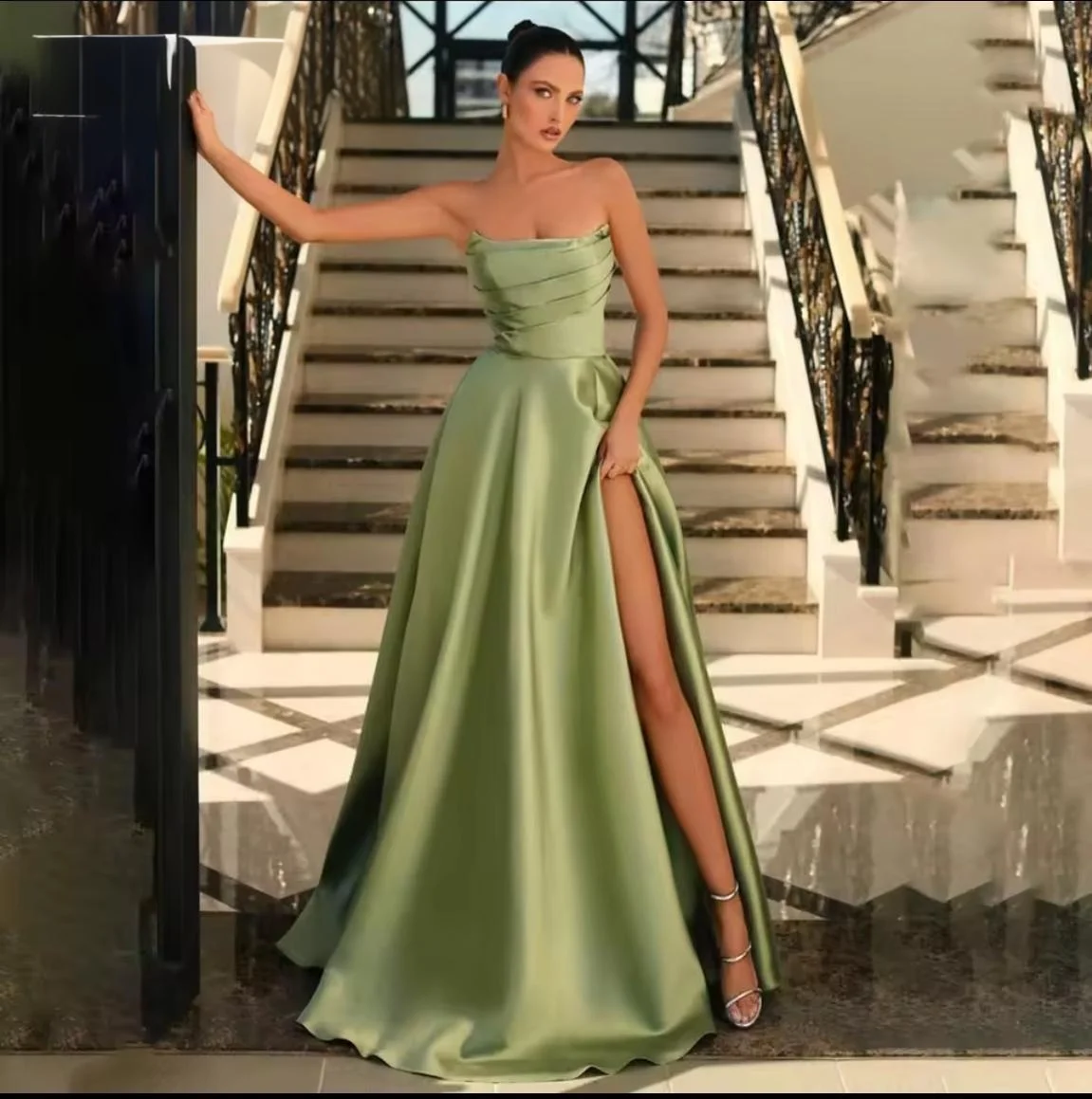 

Simple Green Prom Dresses Sleeveless Satin Pleat Formal Evening Party Gowns High Side Split Corset Back Dresses 2025 Customized