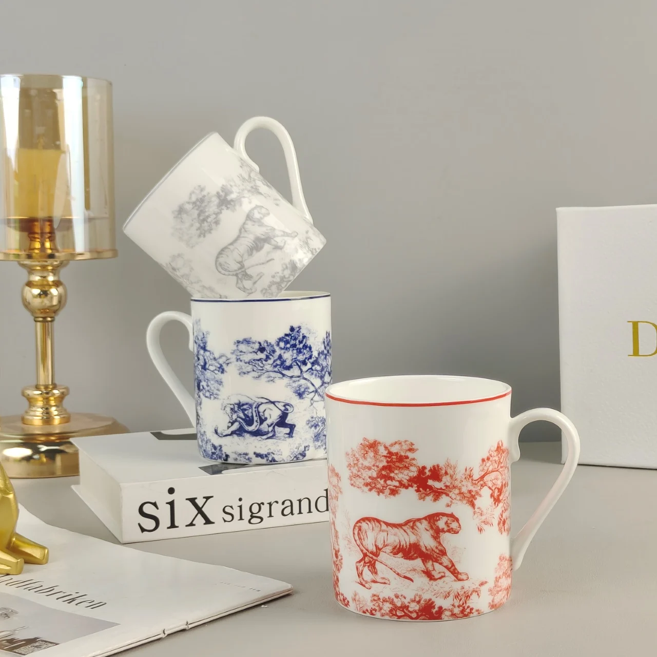 

Red, Blue, Gray Tiger Series Animal Images Bone Porcelain Coffee Mug Double Cup European Tea Cup Gift Box Customized Exclusive