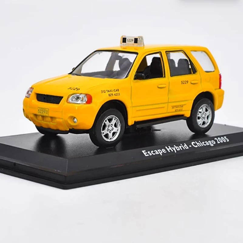 Diecast 1:43 Scale ESCAPE HYBRID CHICAGO TAXI Alloy Car Model Finished Product Simulation Toy Collection Gift Static Model