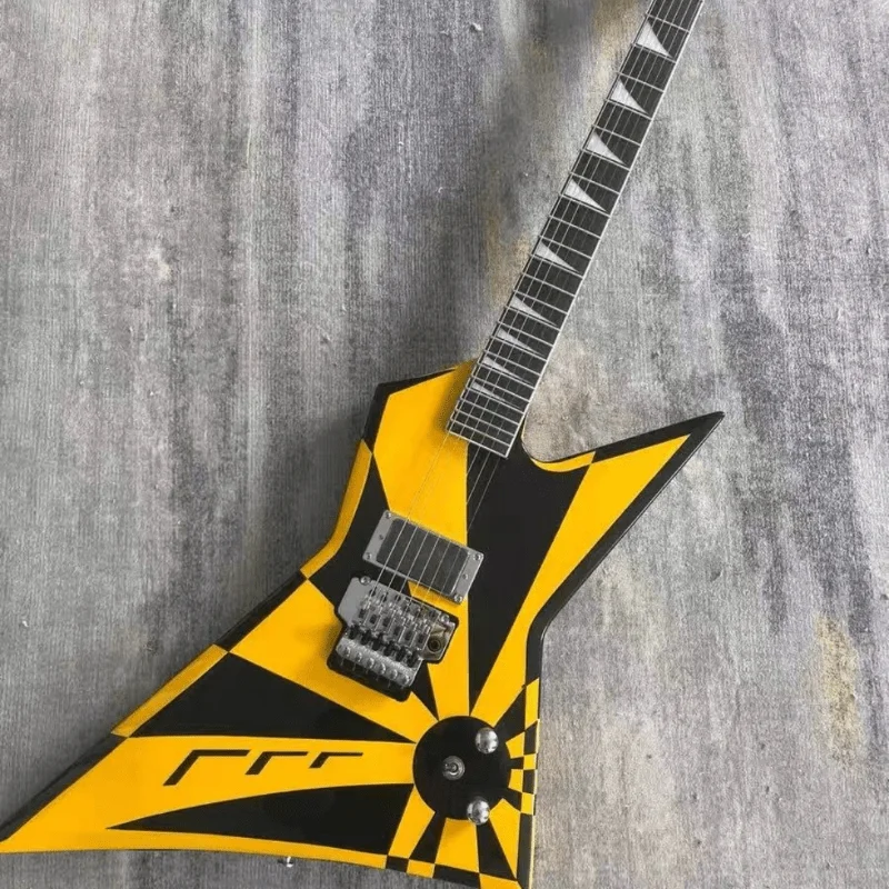 

Желто-черная гитара с фиксированным бриджем, богатый звучание, подходит для начинающих и опытных музыкантов.
