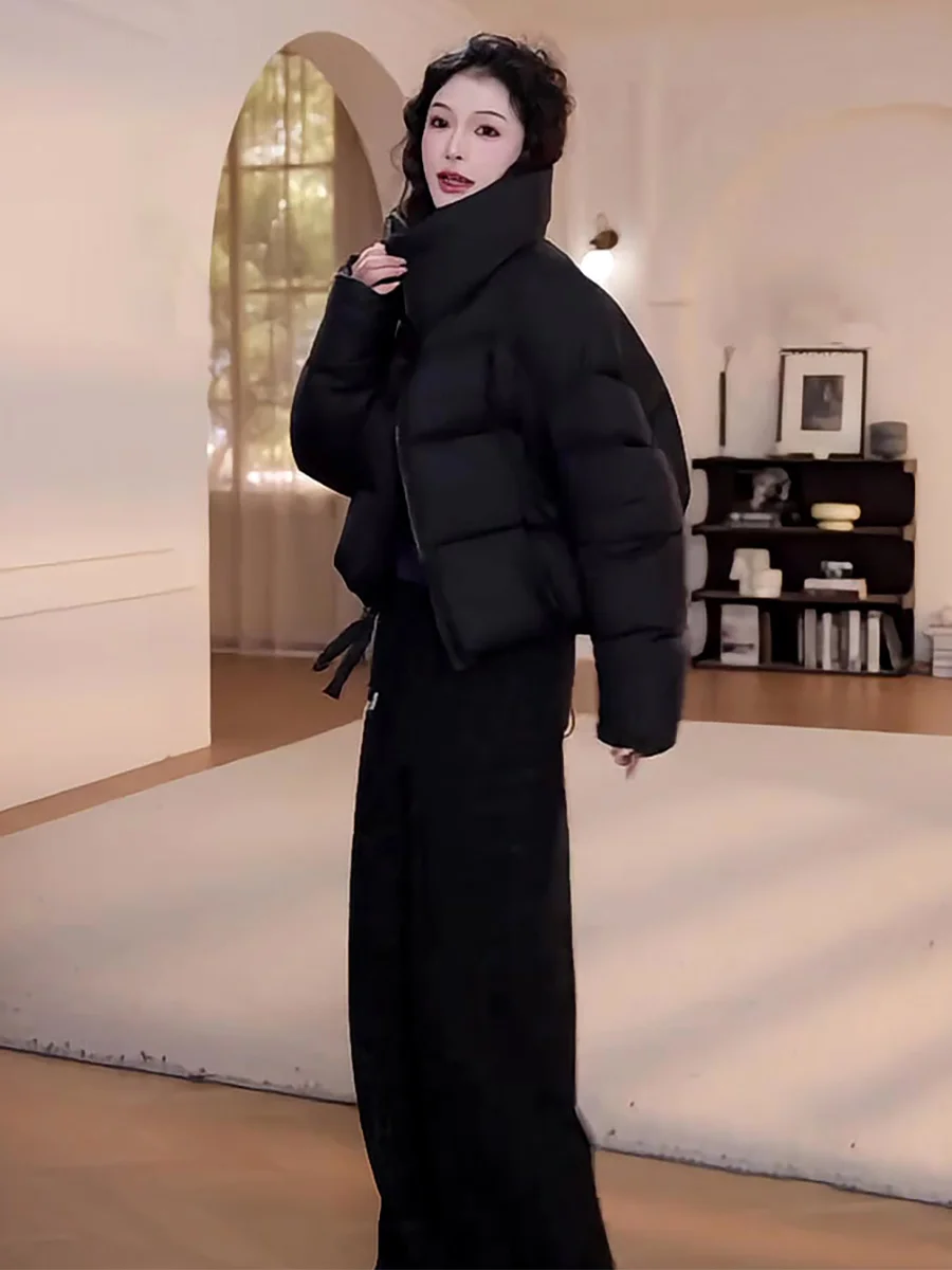 

Новая женская зимняя теплая свободная куртка-пуховик из утолщенного белого пуха, черная, в стиле оверсайз, верхняя одежда.