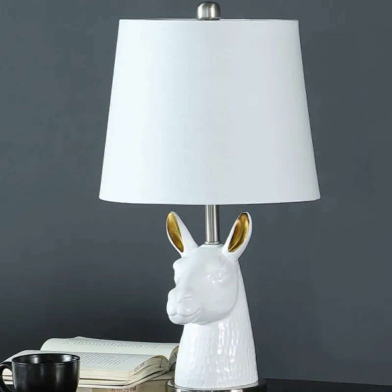 20.5 "الراتنج الجدول مصباح الأبيض اللاما تمثال نصفي شكل لعوب نمط غرفة نوم منضدة يناسب أجواء الإضاءة المنزلية المريحة