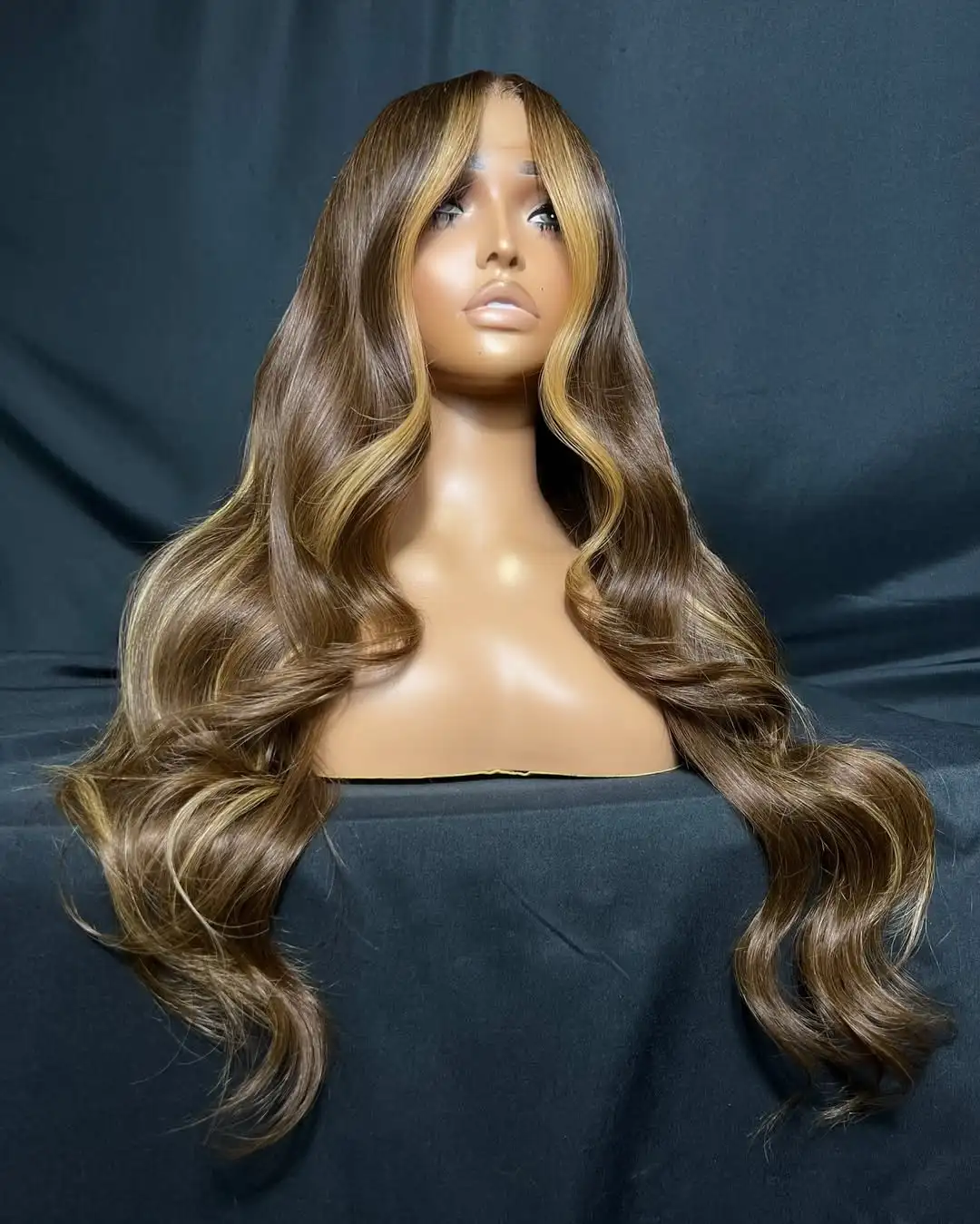 

Honey Blonde Ombre 13x4 Lace Front Wig Human Hair Highlight Wig Human Hair P4/27 Colored Body Wave HD 13x6 Lace Frontal Wigs