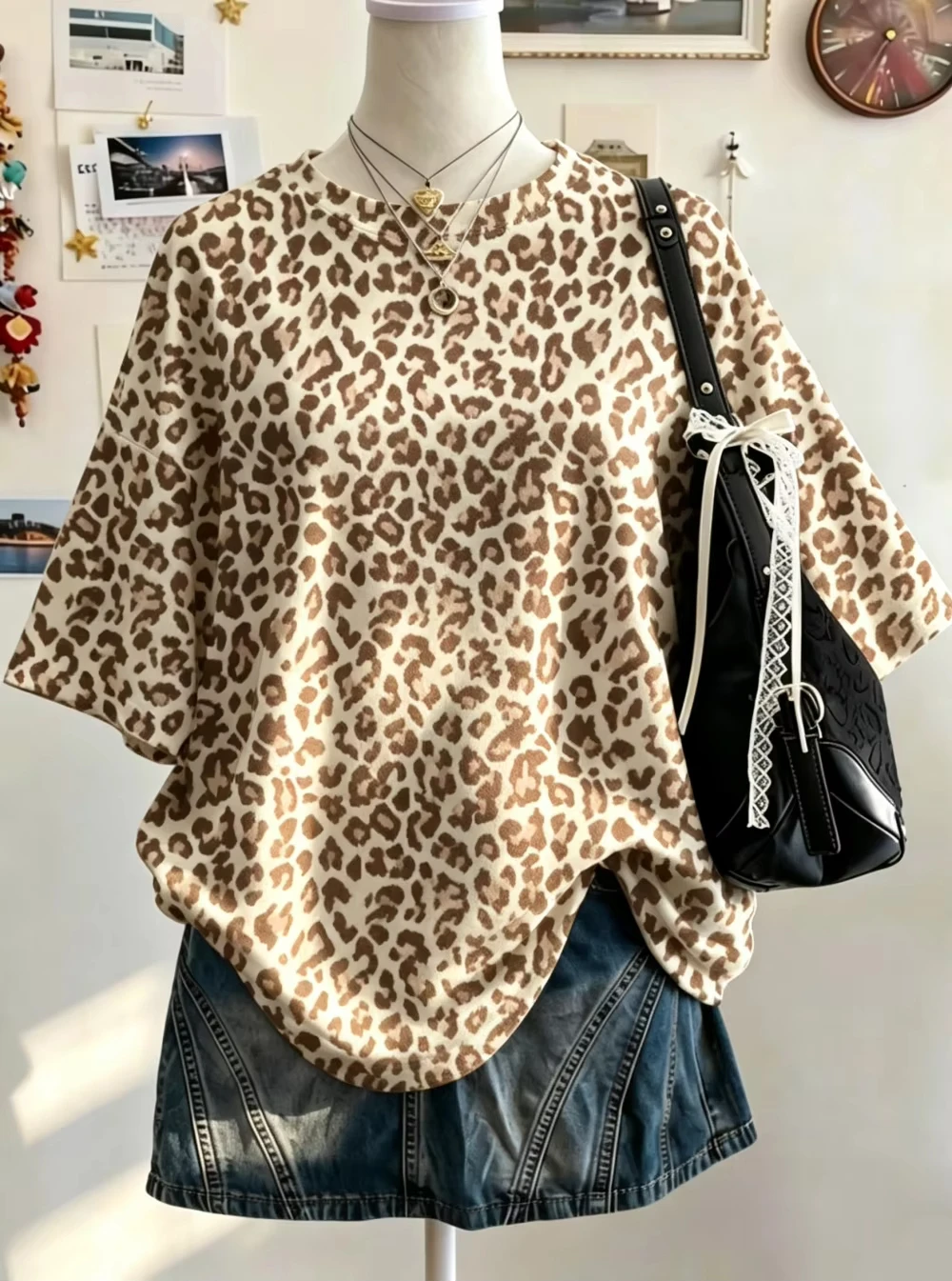 2026 Sommer Y2K Leopardenmuster Lässiges Oversized Rundhals Drop-Shoulder Damen Kurzarm T-Shirt Street Casual Sport-Top – Detail 4