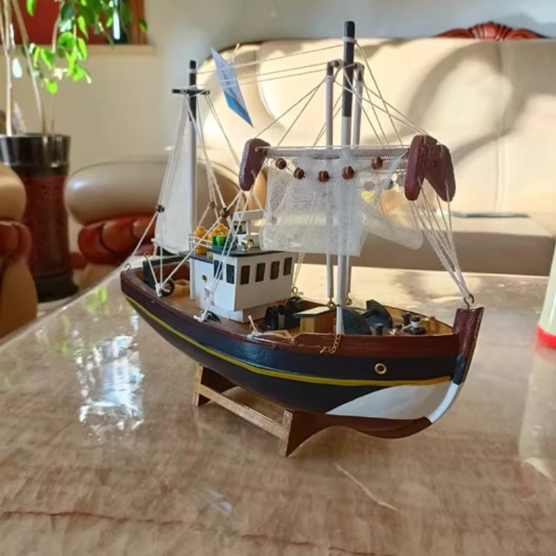 Adornos de velero mediterráneo de vela suave, modelo de barco de madera maciza europea, decoraciones ligeras, regalos de lujo, decoración del hogar