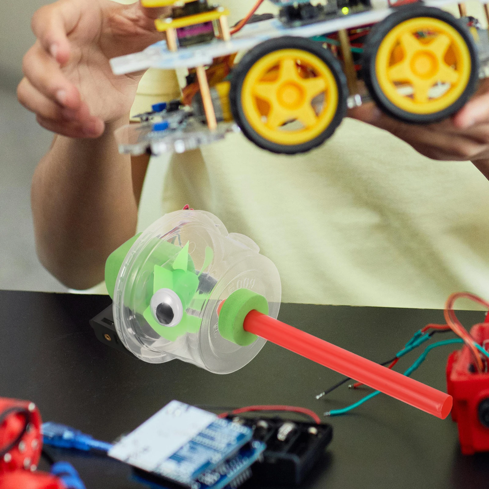 

Simple Vacuum DIY Kit Kids Educational Toy Manual Plastic Stem Project Steam Cleaning Machine Electronics Craft