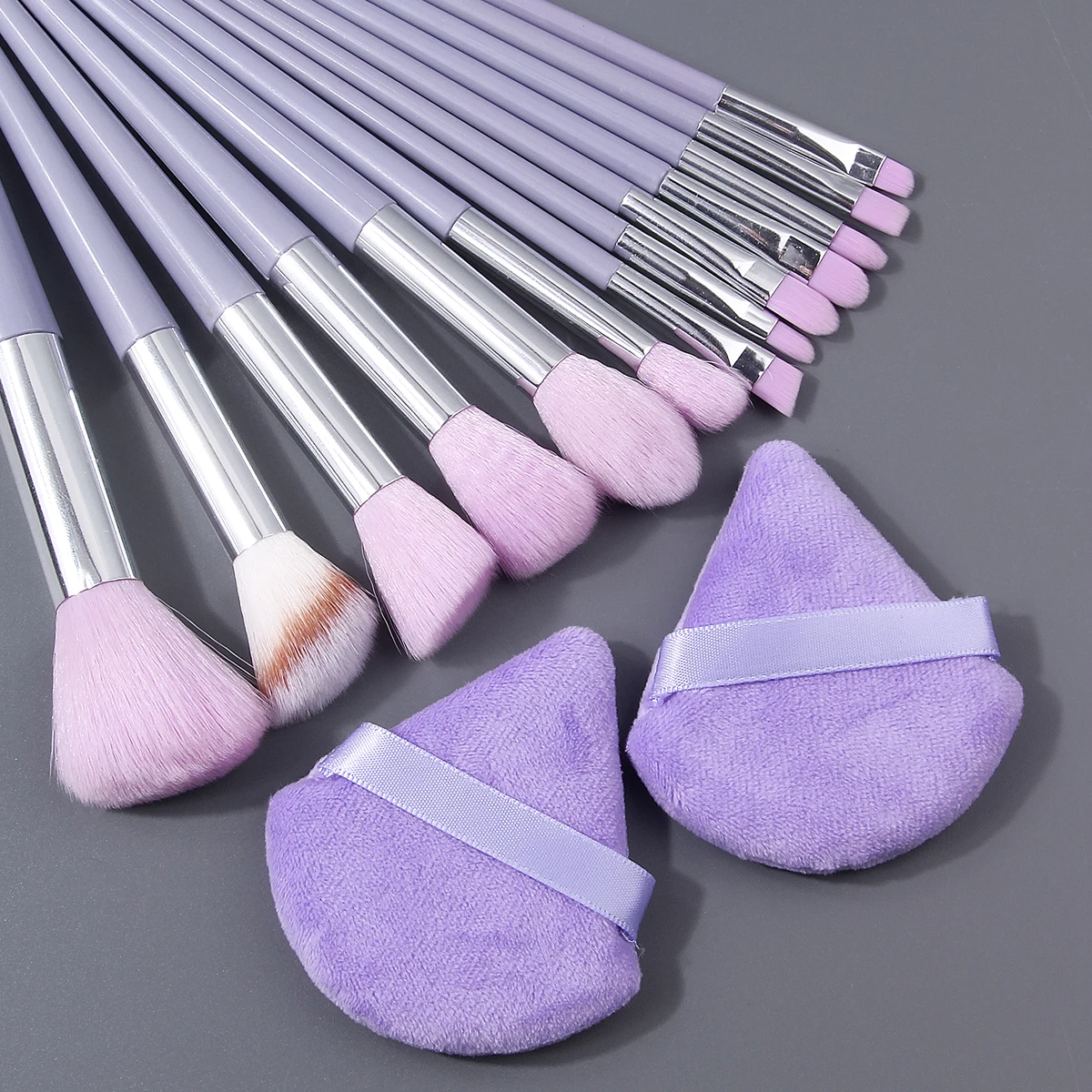 15PCS/16PCS 보라색 메이크업 브러쉬 세트, 다기능 브러쉬 세트 및 부드러운 삼각형 파우더 퍼프 및 휴대용 보관통