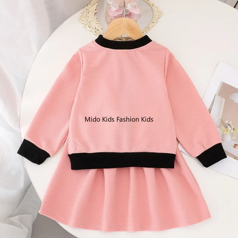 New autumn fashion pink long-sleeved shirts paired with pleated short skirts for girls and children's wear