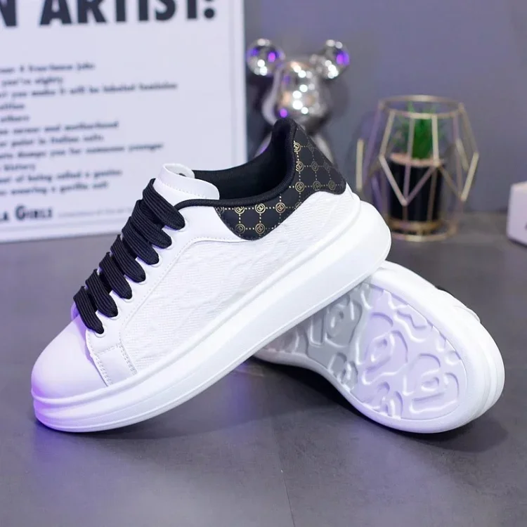 Frühling Sommer Herren Modische Leichte Sportschuhe Dicke Sohle Trendige Weiße Sneaker Atmungsaktive Bequeme Laufschuhe