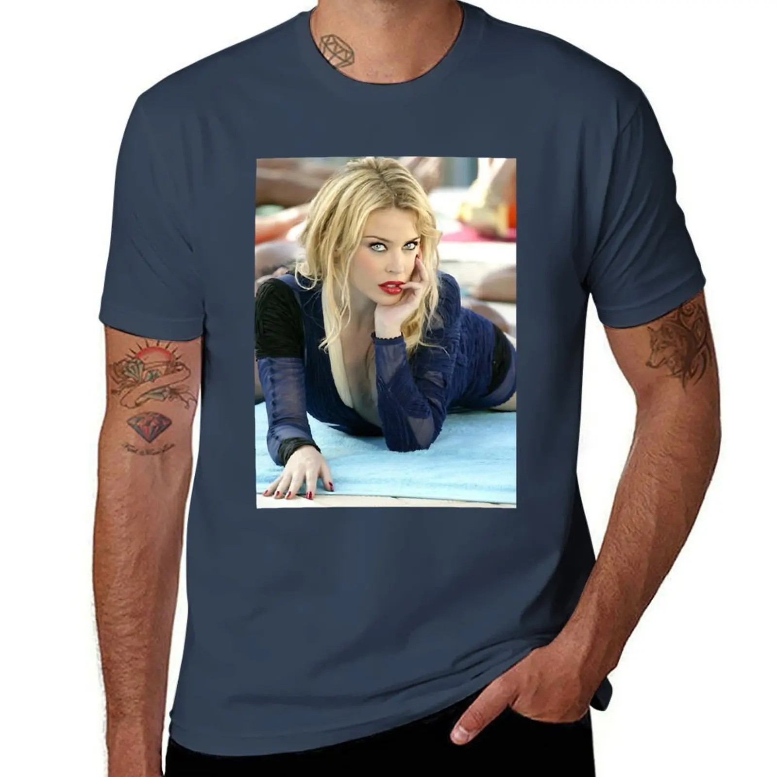 

Creative The Role Loved By Everyone Interesting Animal Kylie Minogue Slow Cool Graphic Gifts Retro Vintage T-Shirt