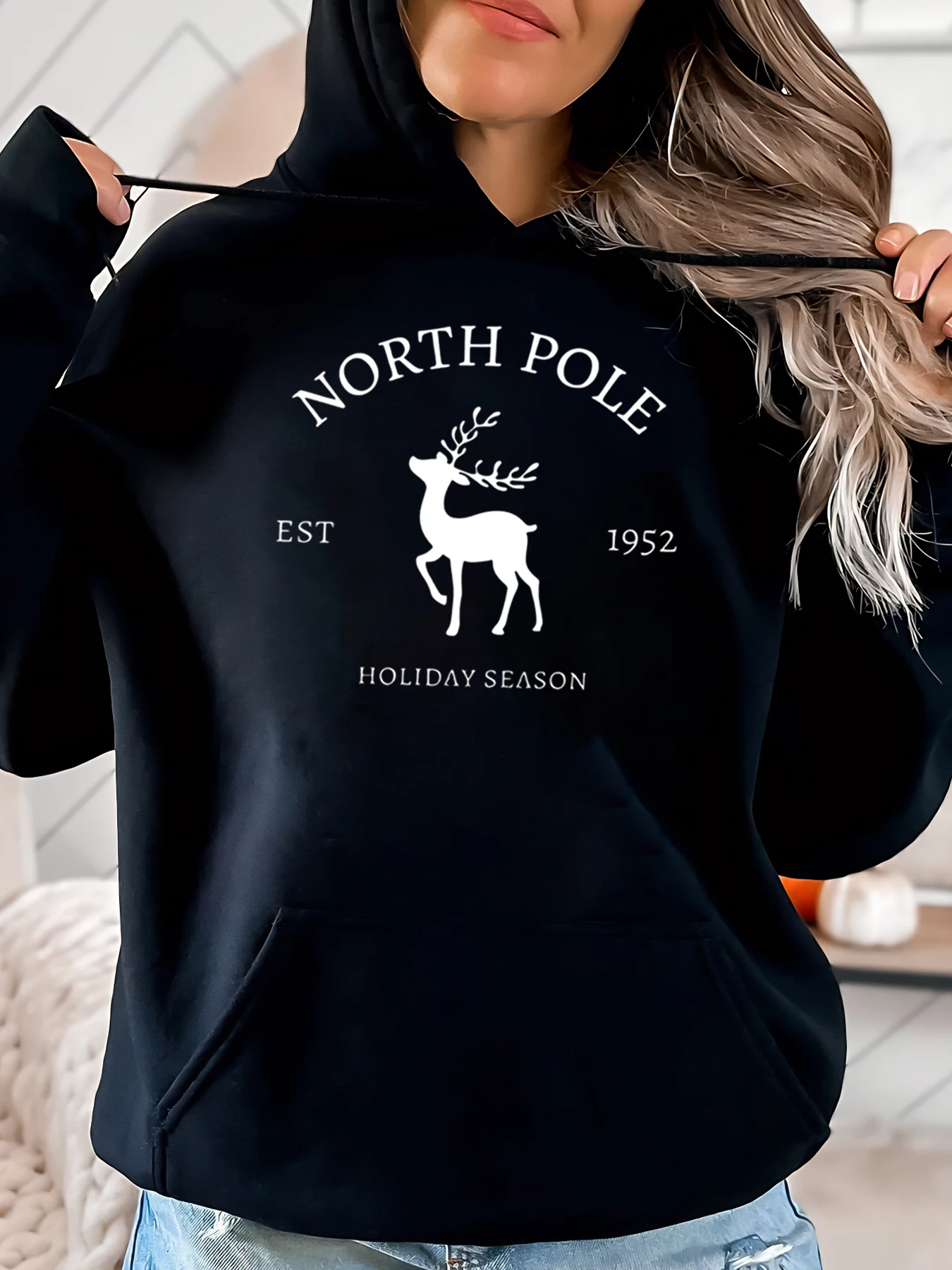 

Толстовка с капюшоном с принтом «Поля Северный полюс» и праздничным сезоном, рождественская женская повседневная одежда, черная, больших размеров
