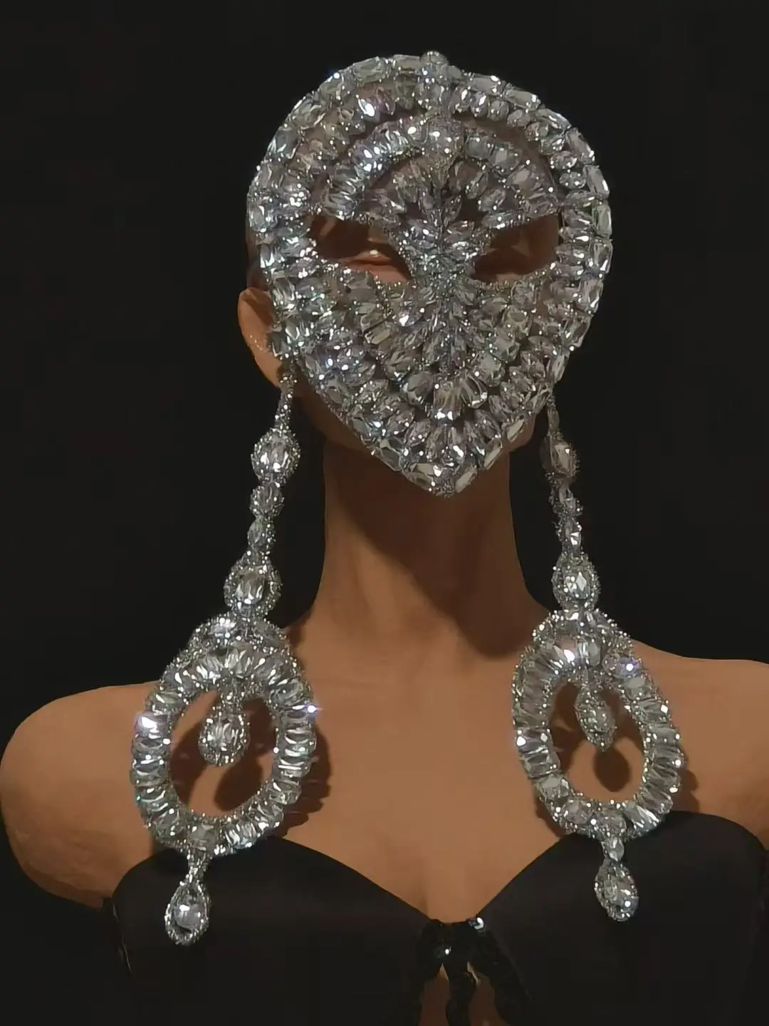 set-di-gioielli-avant-garde-in-cristallo-argentato-orecchini-pendenti-oversize-e-fascia-per-la-testa-scintillante-design-elegante-per-spose-e-feste