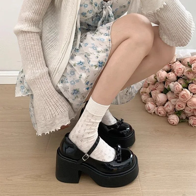 Lolita Shoes Japanese Girl Platform Black high heels fashion Round Toe Mary Jane Women Patent faux Leather Student Cosplay Shoes