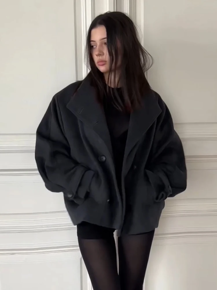 2026 Modischer Grauer Kunstwollmantel für Damen, Minimalistischer Stehkragen, Doppelreihige Lose Jacke, Frühling/Herbst, Einfarbige Damen-Oberbekleidung, Neu – Detail 5