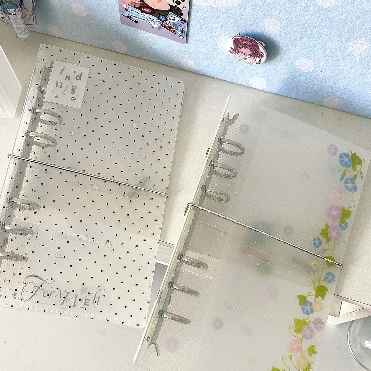 WAKAWAKA A6 Planner z tworzywa sztucznego, wzór w kropki i gwiazdy, tekstura twill, minimalistyczny, estetyczny notes do biura i szkoły