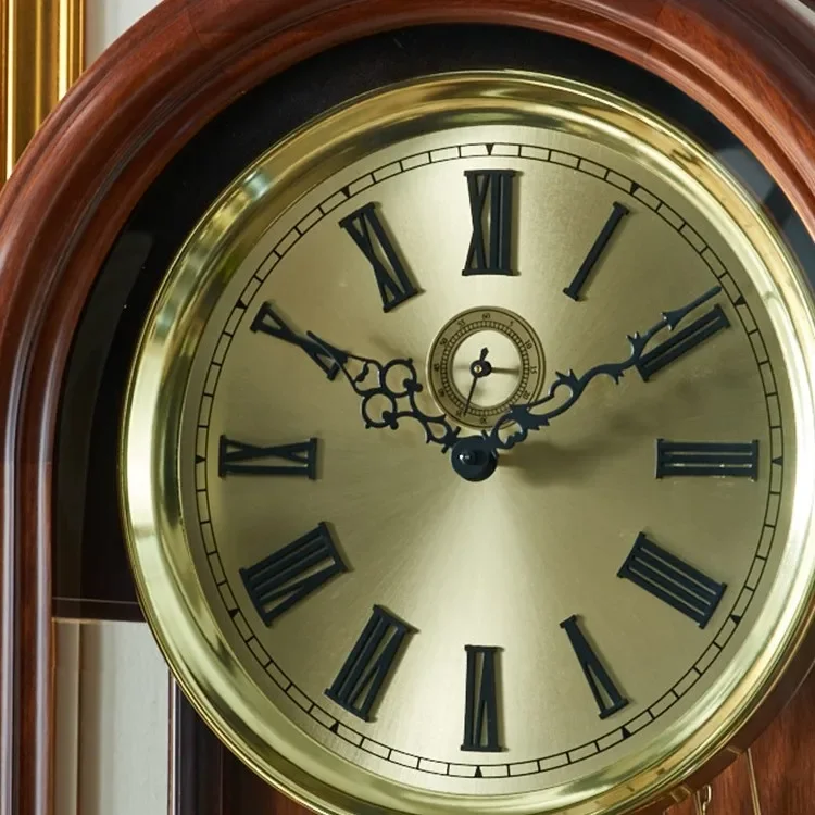 Europejski nowoczesny chiński retro zegar podłogowy do salonu, pionowy mechaniczny zegar amerykański z wahadłem