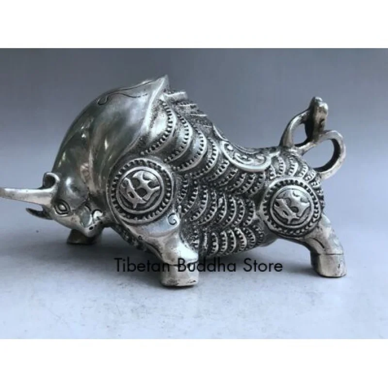 

China Old Tibet silver hand carved Cattle Bullfight Sculpture Statue 21986