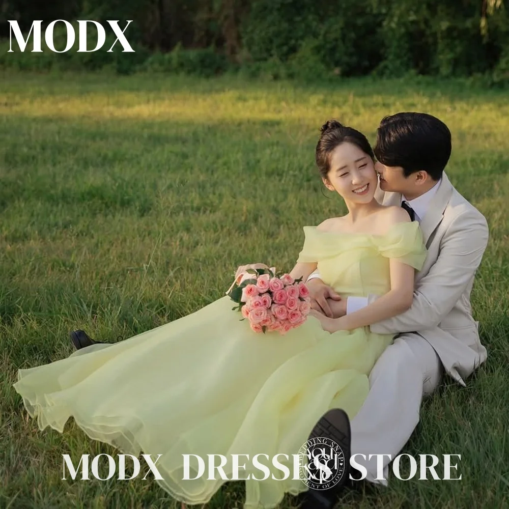 MODX Elegant LIght Yellow Korea A-line Wedding Dresses Off Shoulder 웨딩드레스  Simple Korea Photoshoot Customised Evening Gown 2025