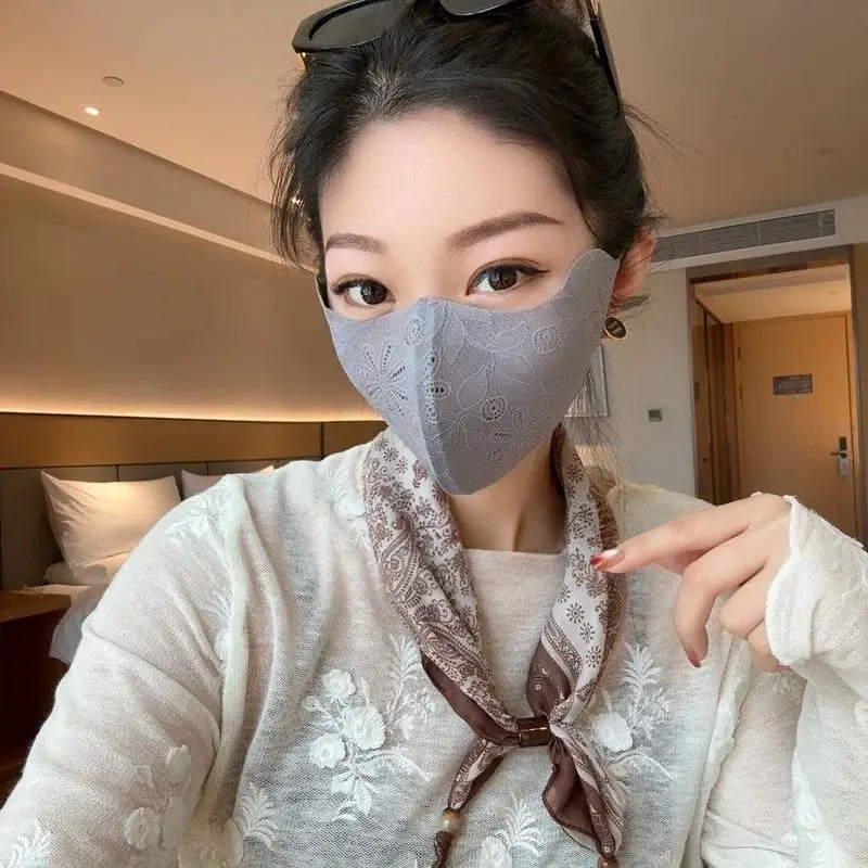 

3D Lace Sun Protection Mask Lightweight Breathable Face Cover Elegant Summer Outdoor Daily Wear