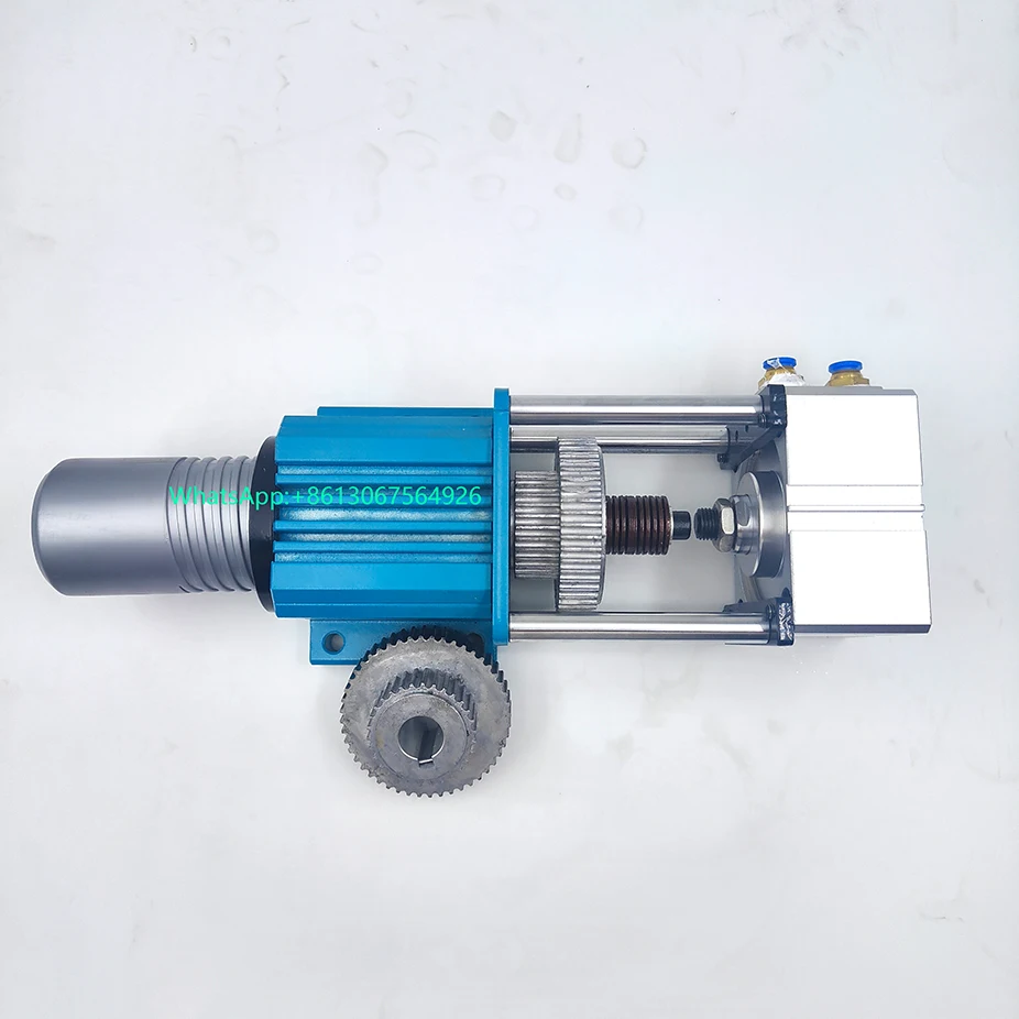 New BT30 unpowered spindle, equipped with a cylinder to support automatic tool change,is a very cost-effective roughing spindle.