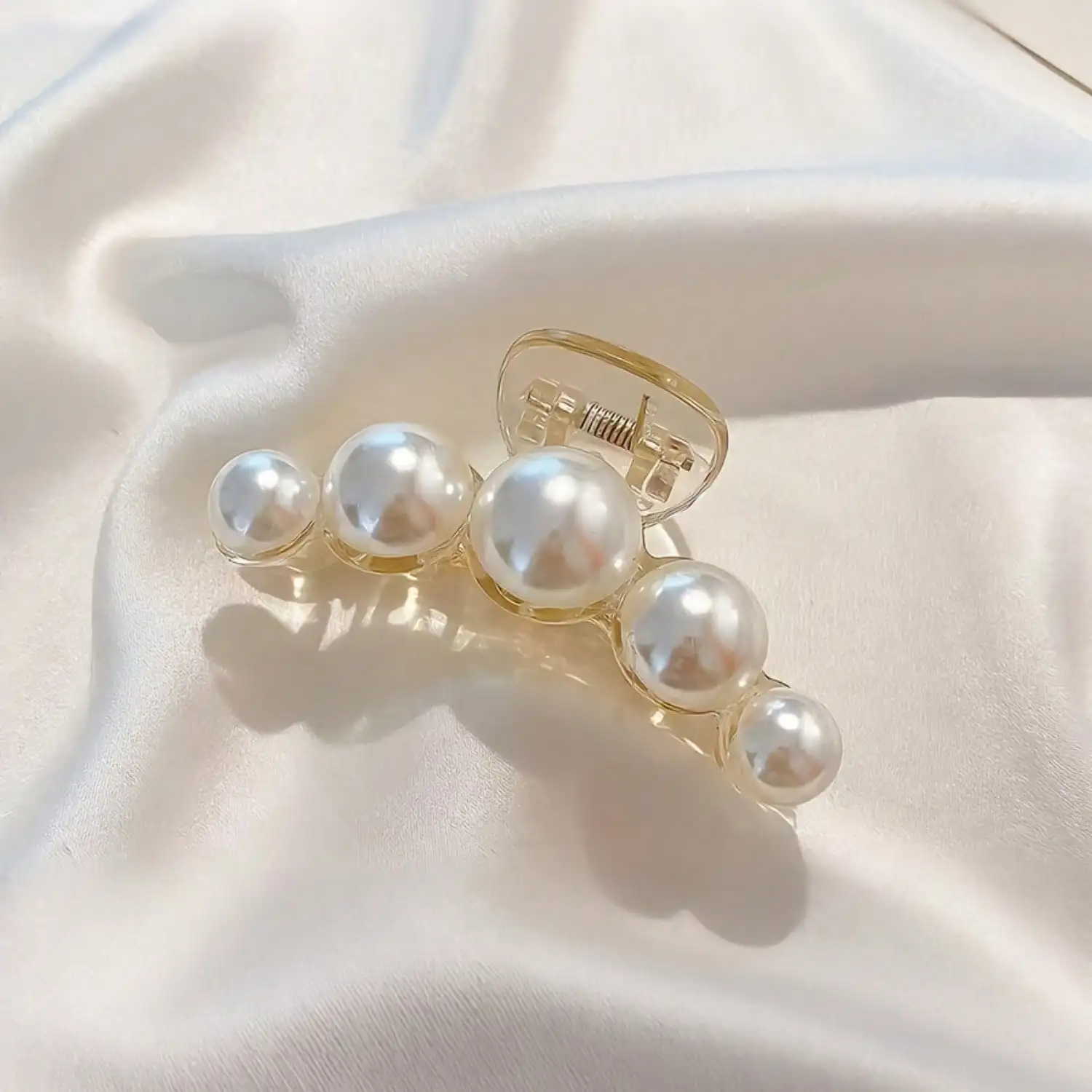 

Elegant Ladies Faux Pearl Hairpin Sparkling Rhinestone Perfect for Side Hair Stylish Hair Accessories Sparkling Rhinestone Clip