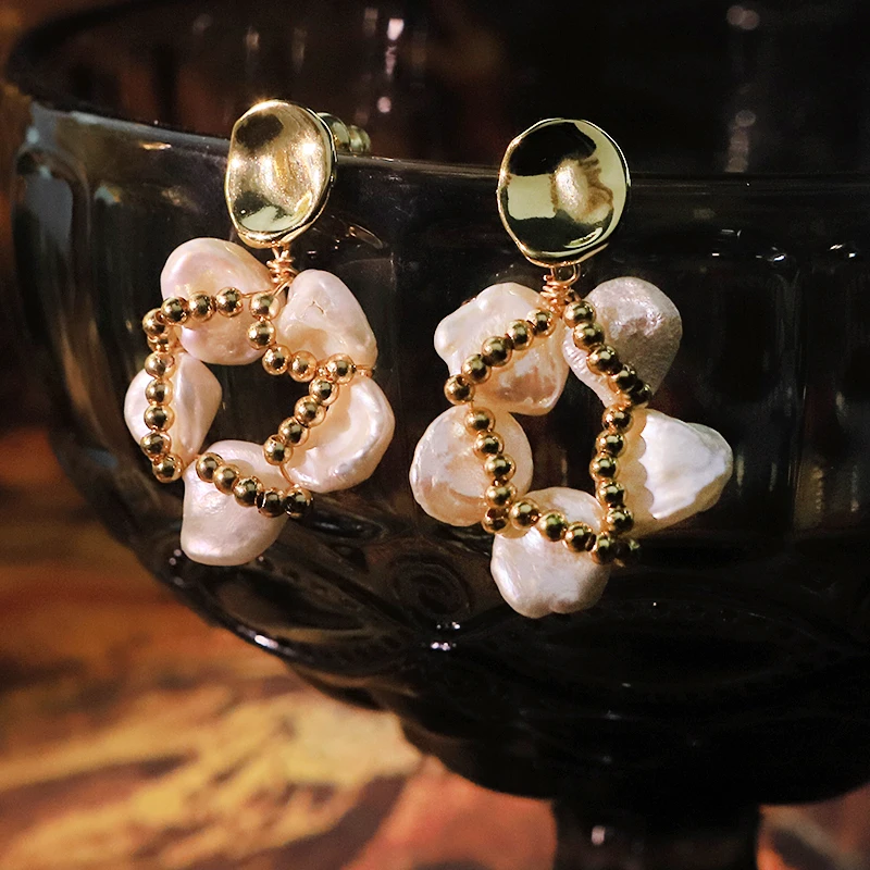 Baroque Natural Pearl Copper Bead Flower Pendant Earrings 18k Gold Plated Luxurious Earrings for Banquet Wedding Wife GE1815 3