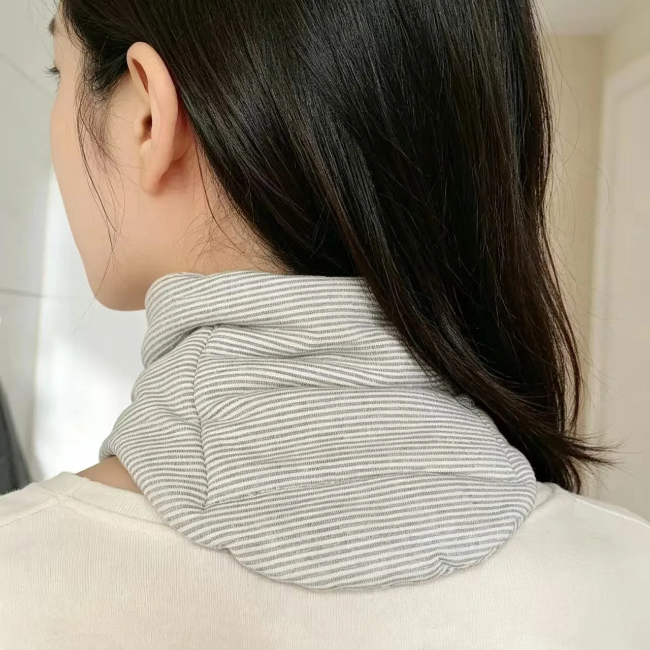 New Cotton Padded Neck Warmer with Pocket Closure Cervical Protection Thermal Neck Wrap Small Shawl for Winter Outdoor Office