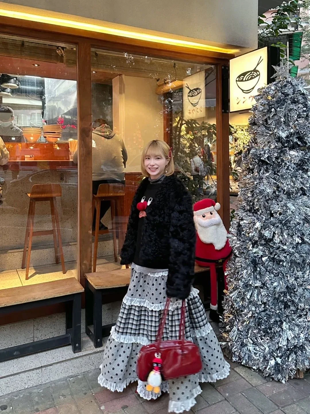 กระโปรงลายสก็อตแต่งระบายลูกไม้ทรงเอไลน์สำหรับผู้หญิง สไตล์ฮาราจูกุ แมทช์ได้กับทุกชุด ดีไซน์หรูหรา ย้อนยุค เซ็กซี่