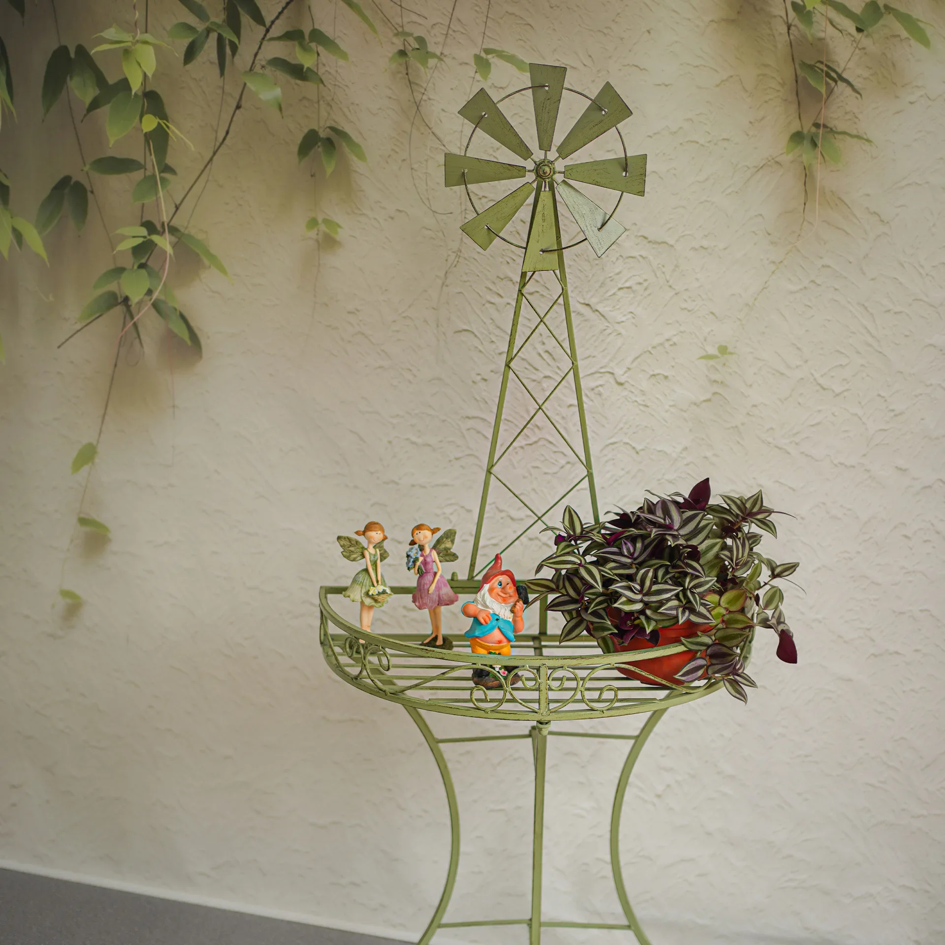 European-style wrought iron rotating windmill semi-round flower stand, courtyard outdoor clematis climbing vine stand