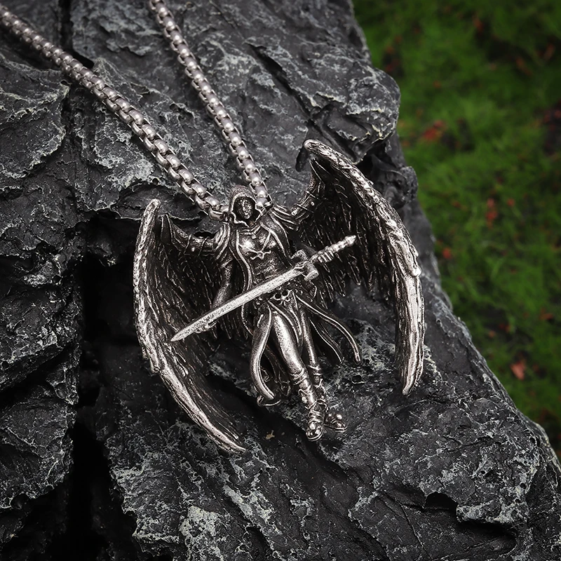 Collar con Colgante de Alas del Arcángel Miguel, Espada Mítica Retro, Amuleto de Moda para Hombre, Accesorios de Joyería