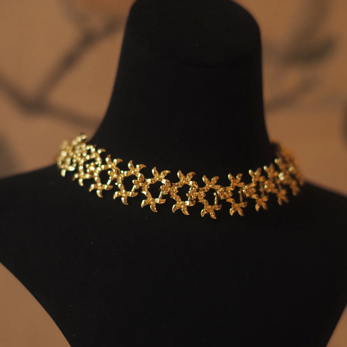 

2025 New Floral Dress with Abundant Blooms - Luxury-Inspired Artisan Pearl Necklace