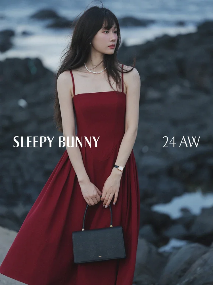 

Retro Red Spaghetti Strap Dress Women Elegant Slim Fit Draped Long Dress High Waist Design Flattering and Feminine Evening Gown