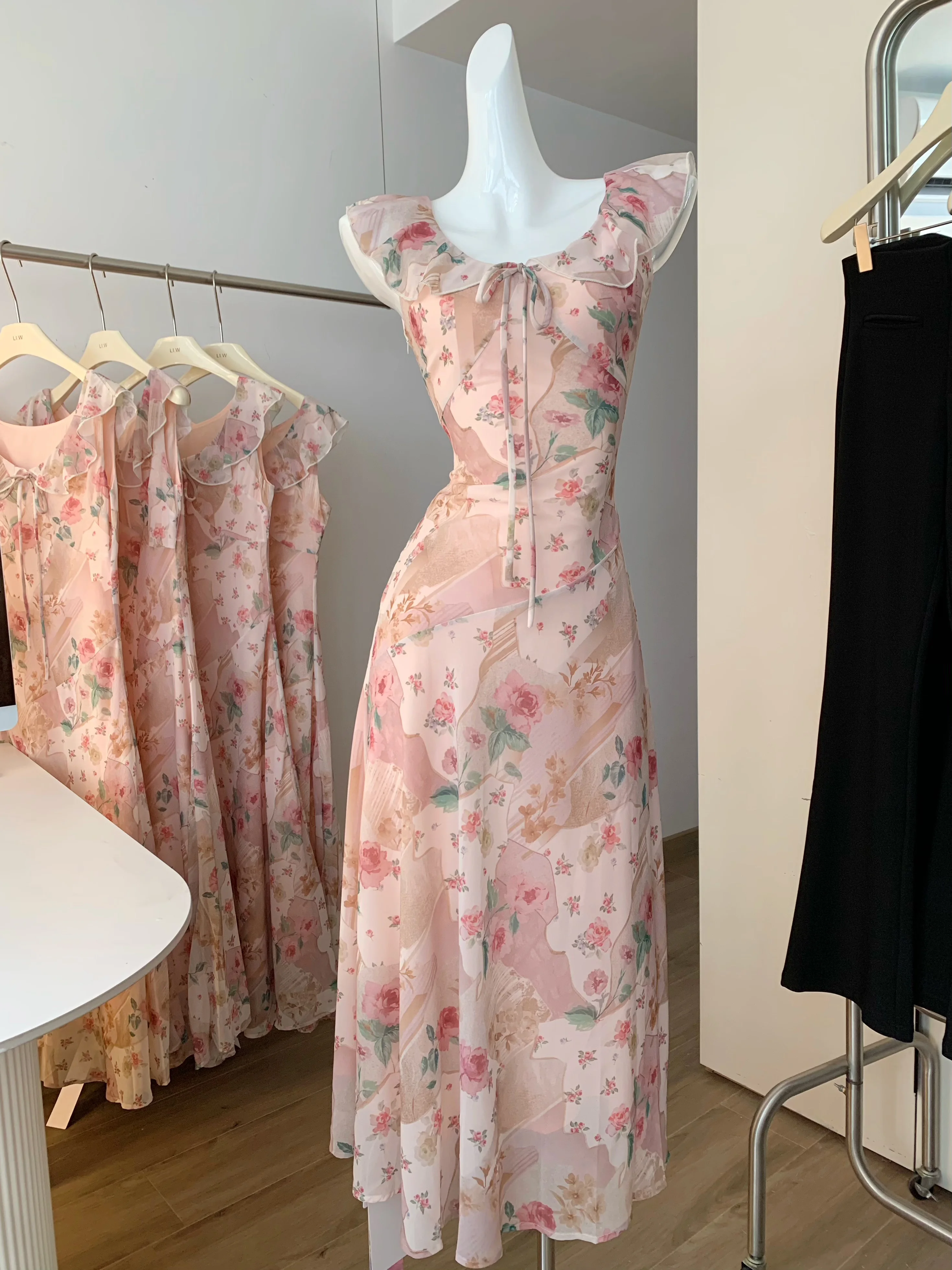 فستان نسائي صيفي طويل مكشكش على الكتف بدون أكمام مزين بالزهور، فستان طويل نحيف للعطلات #1