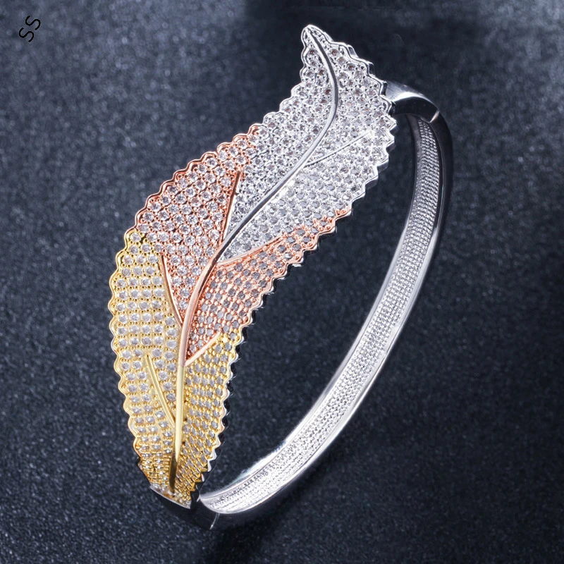 Super Flash Shiny Women's Bracelet Leaves Design Element Handmade Inlaid Gemstone Zircon Silver Bangles for Female Daily Wears