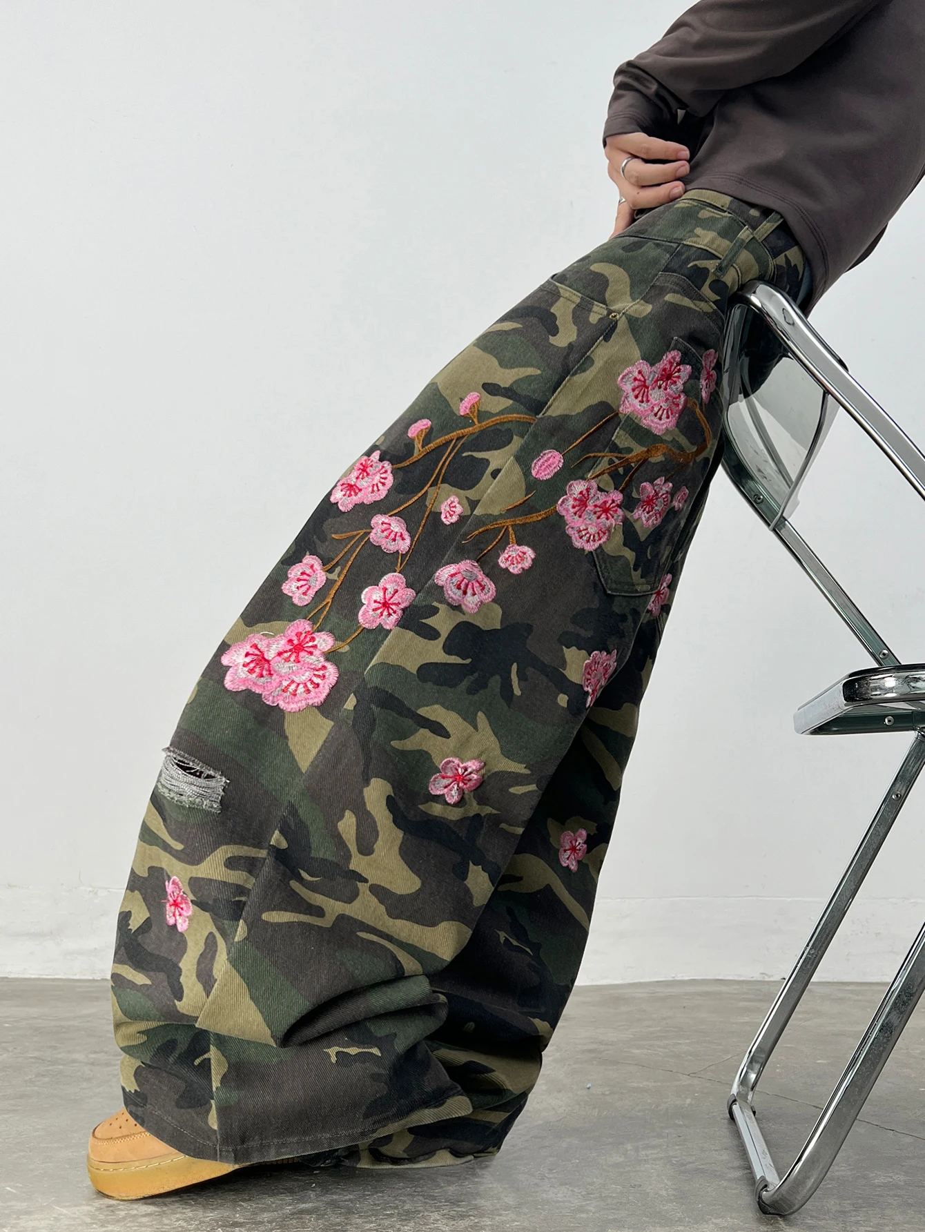 High Street Retro Double Waist Ripped Camouflage Baggy Jeans Men Y2K Hip-Hop Street Fashion Versatile Wide-Leg Pants