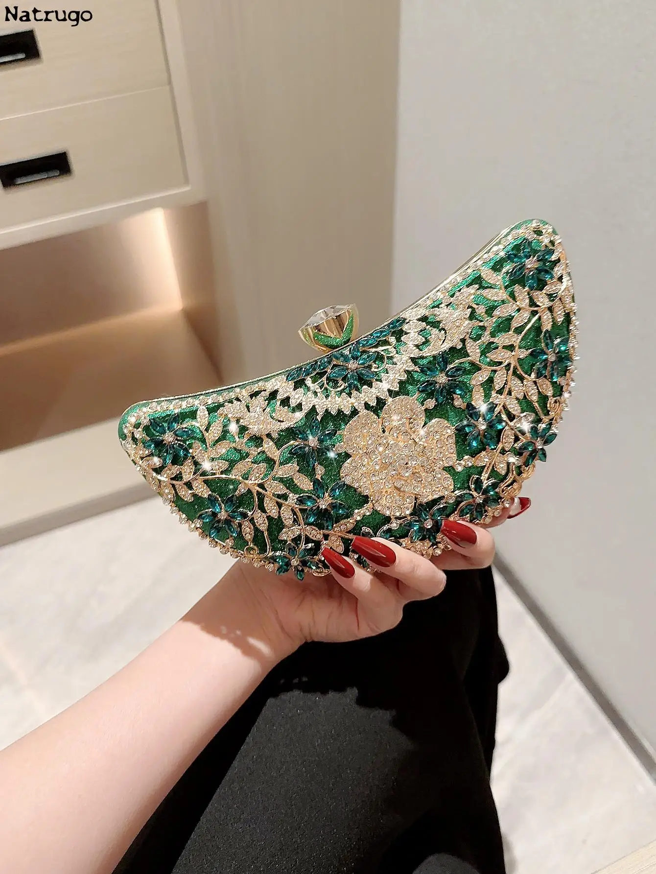 Borse da sera con pochette da donna con diamanti borse da sposa con fiori di cristallo borse lussuosa borsa da pranzo per feste di matrimonio 2023