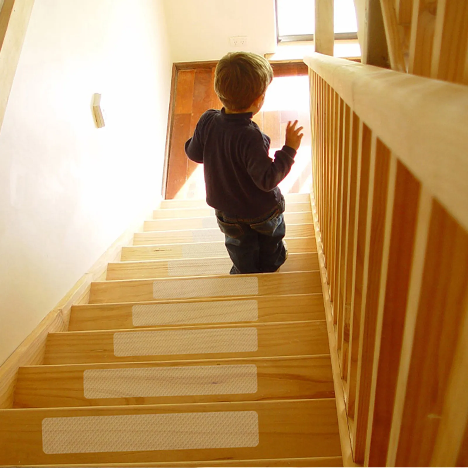 

1 Roll Wear-Resistant Transparent Stair Grip Tape Rubber Material for Indoor Outdoor Stairs Wooden Steps Tile Metal Wall Floor