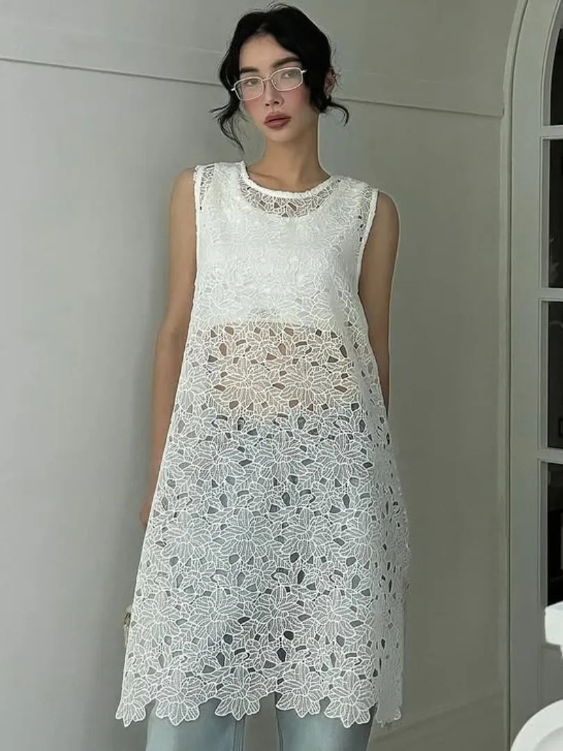 

Chic Summer New Small Design Sense Hollow out Water Soluble Lace Flower Overlap Wear Vest Dr Women's Faionable Ele