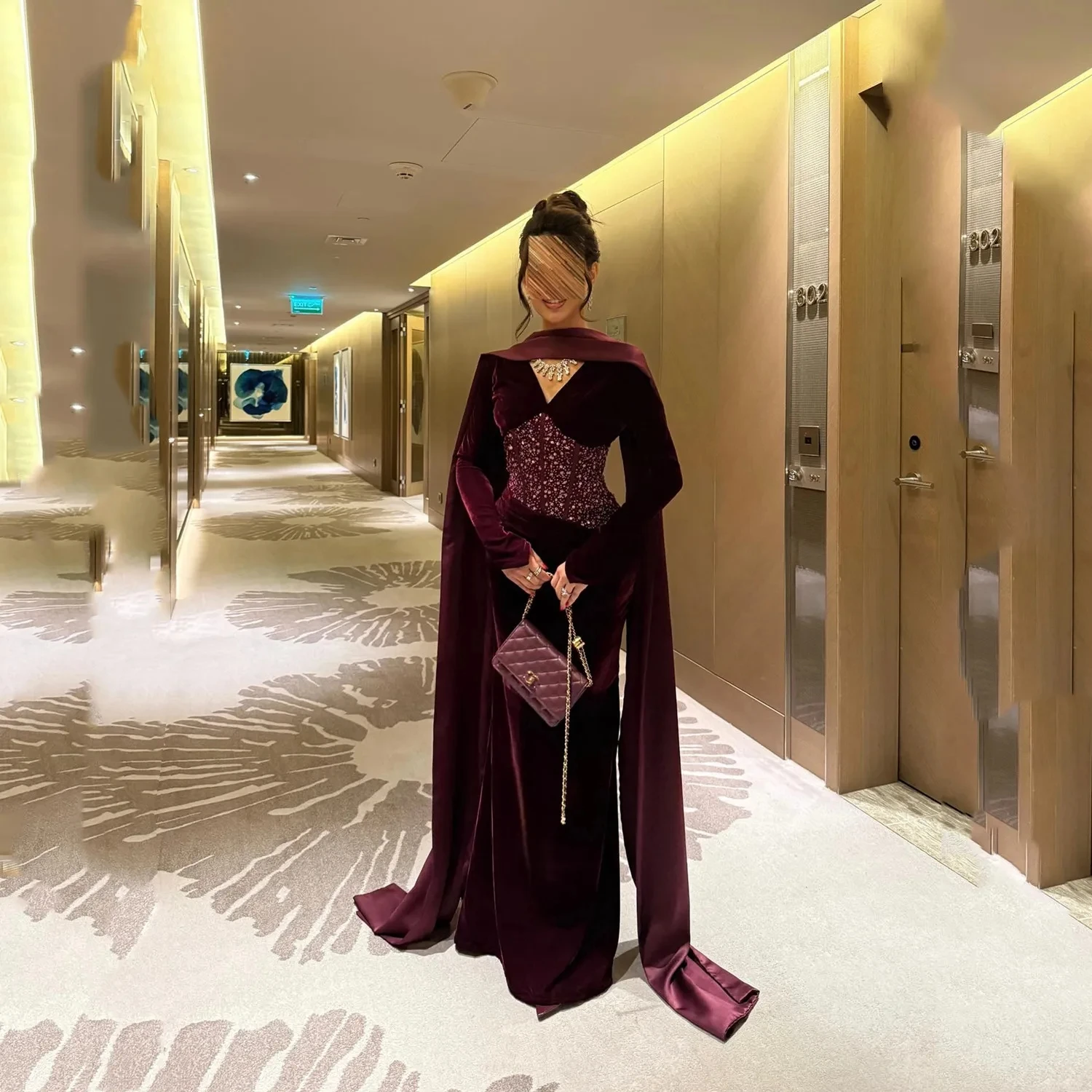 

Velvet Beaded Long Sleeves Bespoke Occasion Gown Evening Dresses Prom Pastrol Unisex Jersey Retro Dubai Saudi Arabic Customized