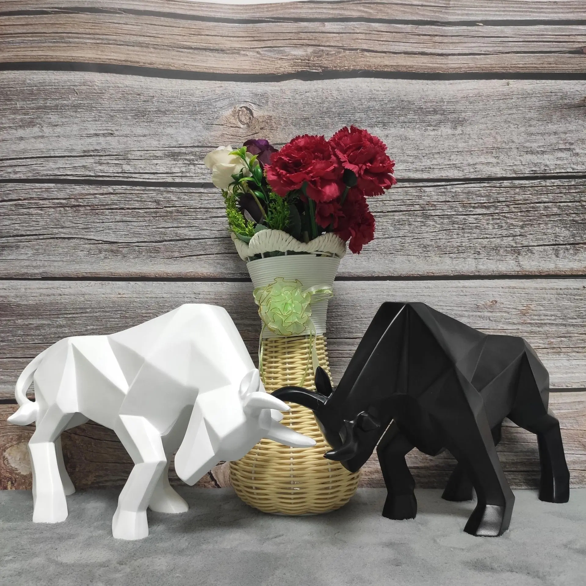 

Nordic Modern Simple Resin Bull Ornaments Creative Home Decoration Crafts Indoor Study Office Cow Statue Animal Figurine